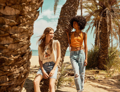 Μοντέλα από την καμπάνια SS23 «The Hidden Oasis» του Funky Buddha