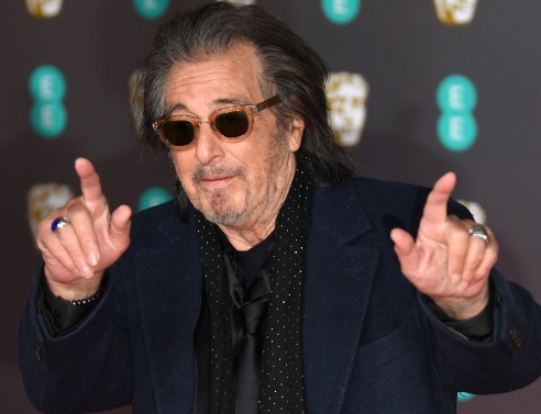 Αλ Πατσίνο: Έγινε πατέρας για τέταρτη φορά στα 83 του ο διάσημος ηθοποιός - Η 29χρονη σύντροφός του Νουρ Αλφάλαχ γέννησε αγόρι, το οποίο ονομάστηκε Ρομάν.