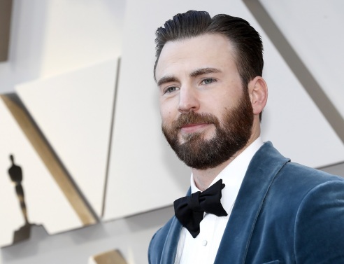 Κρις Έβανς: Ένα «μικρό διάλειμμα» από τα μέσα κοινωνικής δικτύωσης κάνει ο αμερικανός σταρ - Απενεργοποίησε τους λογαριασμούς του στο Instagram και στο Twitter.