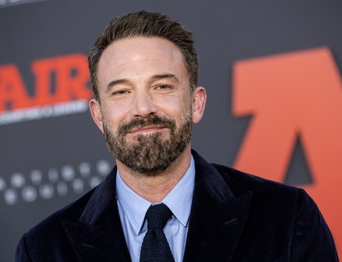 Μπεν Άφλεκ: Έκλεισε τα 51 του χρόνια και είναι ευτυχισμένος ο διάσημος Αμερικανός ηθοποιός - Οι ευχές της Τζένιφερ Λόπεζ στον σύζυγό της.