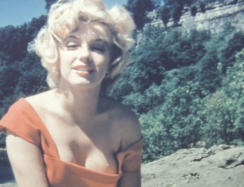 Μέριλιν Μονρόε: Δεν θα κατεδαφιστεί η έπαυλή της στο Λος Άντζελες μετά τη δημόσια κατακραυγή - Συλλογικό αίτημα να διατηρηθεί ως ιστορικό μνημείο του Χόλιγουντ.