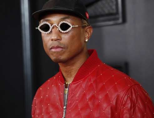 Φαρέλ Γουίλιαμς: Βιβλίο για τα κοσμήματα στην κουλτούρα και τη μόδα του hip-hop - Πώς ενσωμάτωσε τα σχέδιά του στην υψηλή κοσμηματοποιία των μεγάλων οίκων.