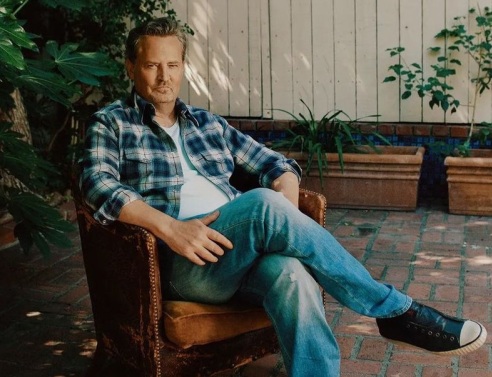 Μάθιου Πέρι: Η μάχη με τις εξαρτήσεις στα ναρκωτικά και το αλκοόλ - Έκανε πολλές απόπειρες να αποτοξινωθεί, έγραψε βιβλίο για τον κόσμο των καταχρήσεων.