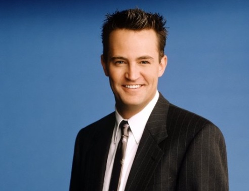 Μάθιου Πέρι: Τα μηνύματα φίλων και συναδέλφων για την απώλεια του 54χρονου ηθοποιού που ερμήνευσε τον ρόλο του Τσάντλερ Μπινγκ στη σειρά «Τα Φιλαράκια».