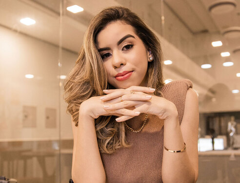 Γυναίκα εργαζόμενη