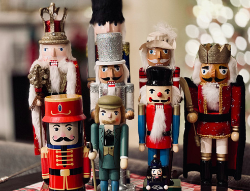 23o Διεθνές Χριστουγεννιάτικο Bazaar στο Παλιό Αμαξοστάσιο