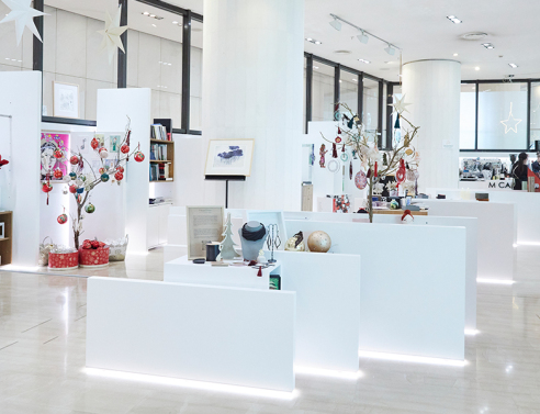 Ψωνίζουμε δώρα από το shop του Μεγάρου