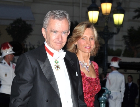 Ο Bernard Arnault, CEO της LVMH και η γυναίκα του Helene Mercier