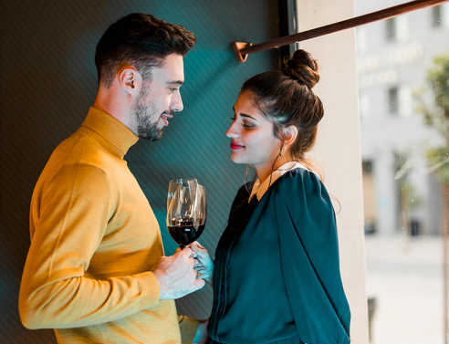 Zoom ραντεβού vs ραντεβού δια ζώσης: παλέψαμε να βγούμε για να ξαναμπούμε μέσα