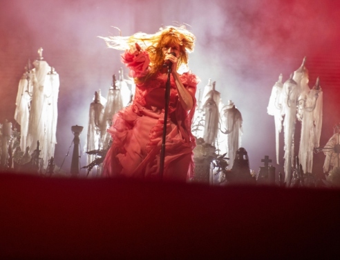 Η Florence Welch και η ιστορία του «White Cliffs Of Dover»