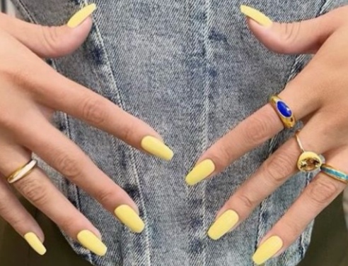 Butter nails: To παστέλ nail trend που κυριαρχεί την φετινή άνοιξη 
