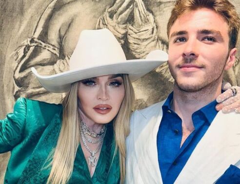 Μαντόνα: Παρούσα στην πρώτη έκθεση ζωγραφικής του μεγάλου γιου της Ρόκο Ρίτσι στο Μαϊάμι - Οι δηλώσεις της βασίλισσας της ποπ. 