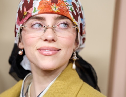 Χτενίσματα για γυναίκες που φοράνε γυαλιά οράσεως 