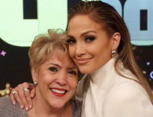Η Τζένιφερ Λόπεζ με τη μητέρα της