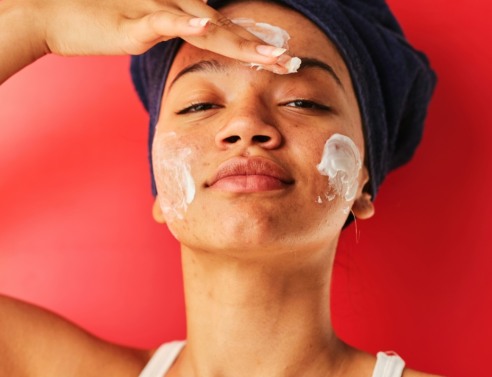 Garnier: Αντηλιακή προστασία προσώπου και σώματος