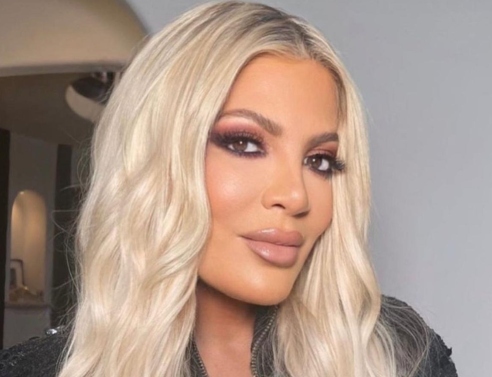 Η Τόρι Σπέλινγκ απέκτησε καινούρια δόντια 