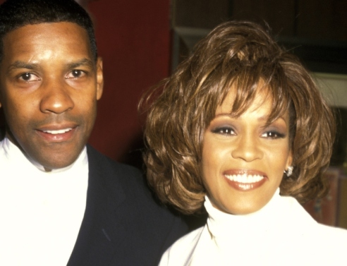 Ντένζελ Ουάσινγκτον: «Ήθελα πάντα να προστατεύω τη Γουίτνεϊ Χιούστον» 