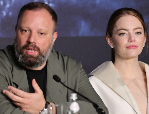 Η Έμα Στόουν για τις παραξενιές του Λάνθιμου 