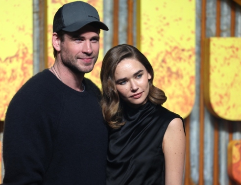 Λίαμ Χέμσγουορθ και Γκαμπριέλα Μπρουκς κάνουν διακοπές στη Μύκονο