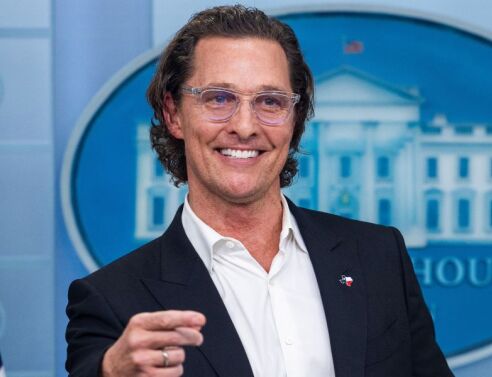 Μάθιου ΜακΚόναχι: Αποκάλυψε ότι σκέφτεται να θέσει υποψηφιότητα για πολιτικό αξίωμα στις ΗΠΑ - Ο Αμερικανός ηθοποιός μίλησε με Δημοκρατικούς και Ρεπουμπλικανούς