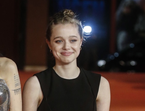 Η κόρη του Μπραντ Πιτ και της Αντζελίνα Τζολί, Σιλό