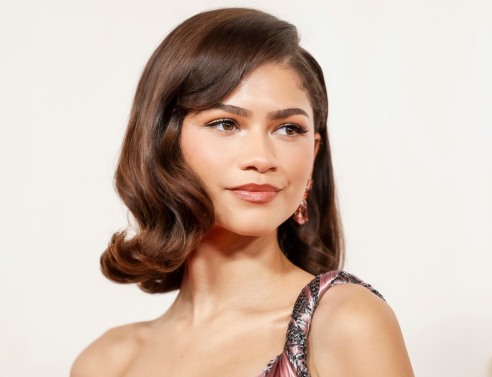 Κοντά μαλλιά: Έξι καλοκαιρινά χτενίσματα