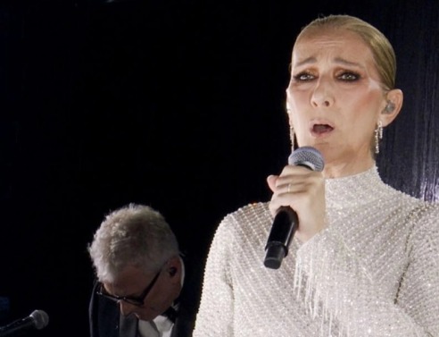 Οι φωτογραφίες της έφηβης Ντιόν από το Παρίσι του 1982