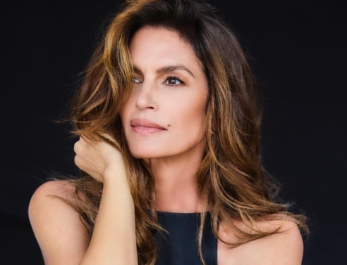 Σίντι Κρόφορντ: Ζητά συγγνώμη από τον Βασίλειο Κωστέτσο