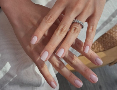 7 προτάσεις για το μανικιούρ του Σεπτέμβρη