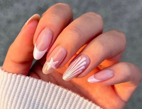 Seashell nails