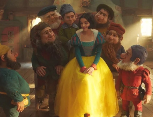 Αξίζει τόσο hate η νέα Χιονάτη aka Rachel Zegler;