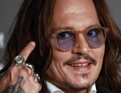 Το νέο χαμόγελο του Τζόνι Ντεπ 