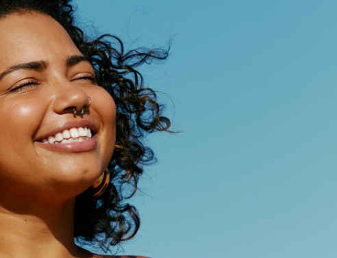 Dove: νέα καμπάνια «Κώδικας» για την ομορφιά και το AI 