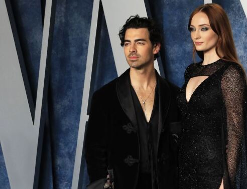 Τζο Τζόνας και Σόφι Τέρνερ