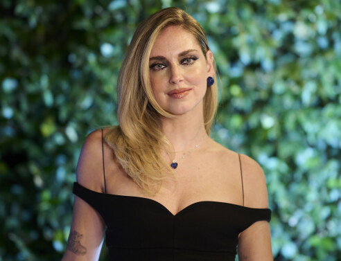 Η Κιάρα Φερράνι ερωτευμένη ξανά 