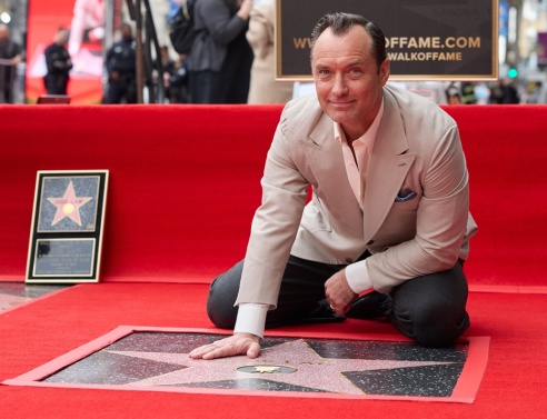 Ο Τζουντ Λο απέκτησε αστέρι στη Λεωφόρο της Δόξας 