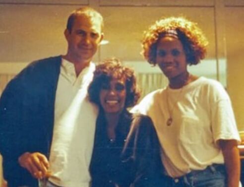 Ο Κέβιν Κόστνερ θυμάται τη φιλία με την Γουίτνεϊ Χιούστον - Ο έκλεισε τα 70 του - Είχαν συμπρωταγωνιστήσει στην ταινία «Bodyguard» του 1992 