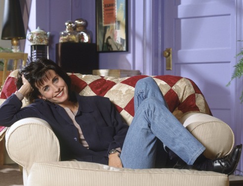 Διακοσμήστε το σαλόνι σας όπως η Μόνικα Γκέλερ