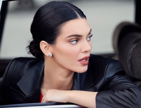 Τα 6 ανοιξιάτικα κραγιόν που δεν θα αποχωρίζεσαι