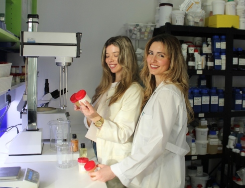 Δημιουργούν υγρά καλλυντικά χωρίς νερό