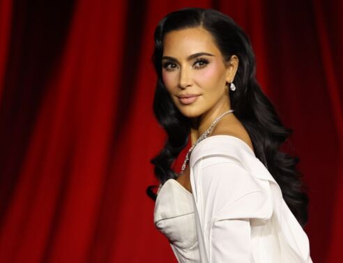 Κιμ Καρντάσιαν: «Ούρλιαζε και νόμιζα ότι τη βίασαν» - Όσα αποκάλυψε η στυλίστριά της για τη ληστεία στο Παρίσι