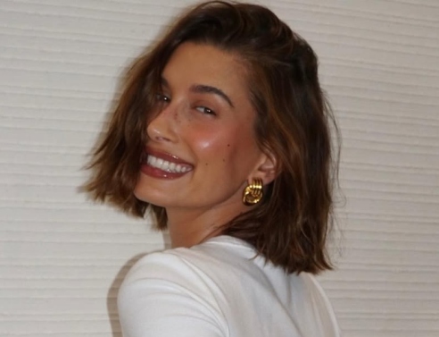Hailey Bieber