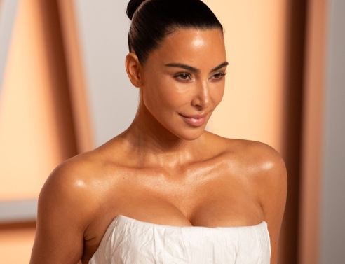 Το νέο σουτιέν της Καρντάσιαν φτιάχτηκε για να σοκάρει 