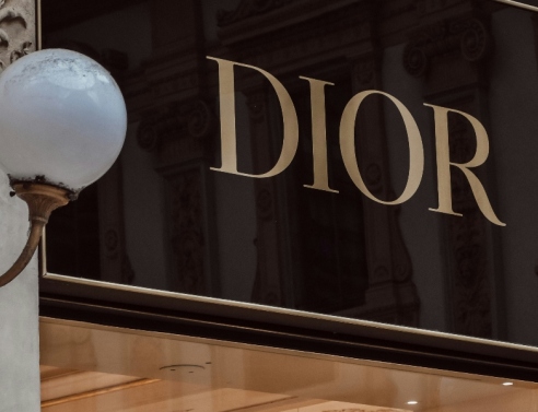 Η Dior και η καμπάνα των 2 εκ. ευρώ 