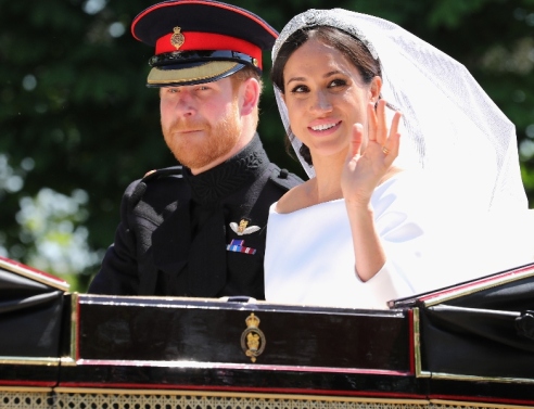 Στιγμιότυπο από τον γάμο της Μέγκαν Μαρκλ με τον πρίγκιπα Χάρι το 2018