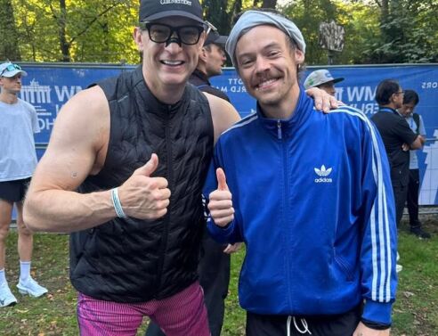 Χάρι Στάιλς: Από τη σκηνή στον Μαραθώνιο του Βερολίνου με χρόνο κάτω από 3 ώρες - Ο πρώην τραγουδιστής των One Direction κέρδισε τον θαυμασμό των δρομέων.