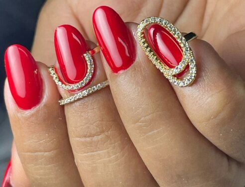 Αυτό το τρεντ στα νύχια εκφράζει πολύ κόσμο και φαίνεται ότι αποτελεί και οικονομικό δείκτη 