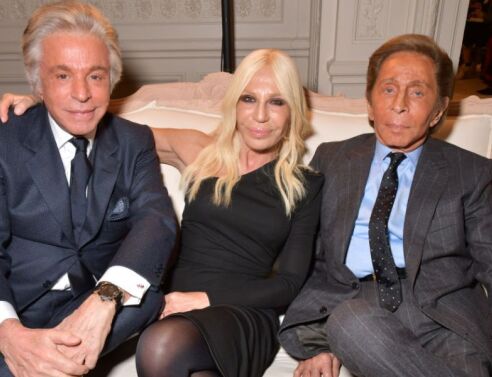 Η Ντονατέλα Βερσάτσε αποχαιρετά τον Βαλεντίνο: Σήμερα χάσαμε έναν αληθινό μαέστρο