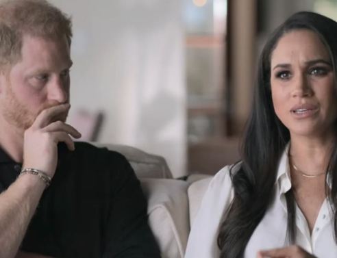 Μέγκαν Μαρκλ και πρίγκιπας Χάρι σε στιγμιότυπο από τηλεοπτικά προϊόντα τους στο Netflix 