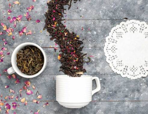 Κούπα με φύλλα τσαγιού